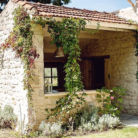 Les Champs De Provence Bed and Breakfast La Baume-de-Transit Εξωτερικό φωτογραφία