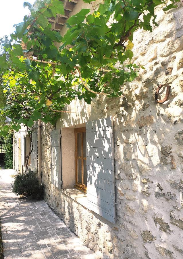 Les Champs De Provence Bed and Breakfast La Baume-de-Transit Εξωτερικό φωτογραφία