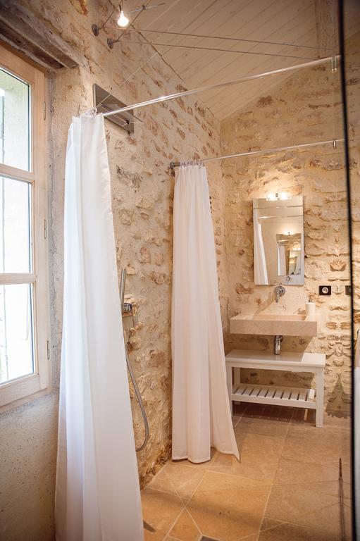 Les Champs De Provence Bed and Breakfast La Baume-de-Transit Εξωτερικό φωτογραφία